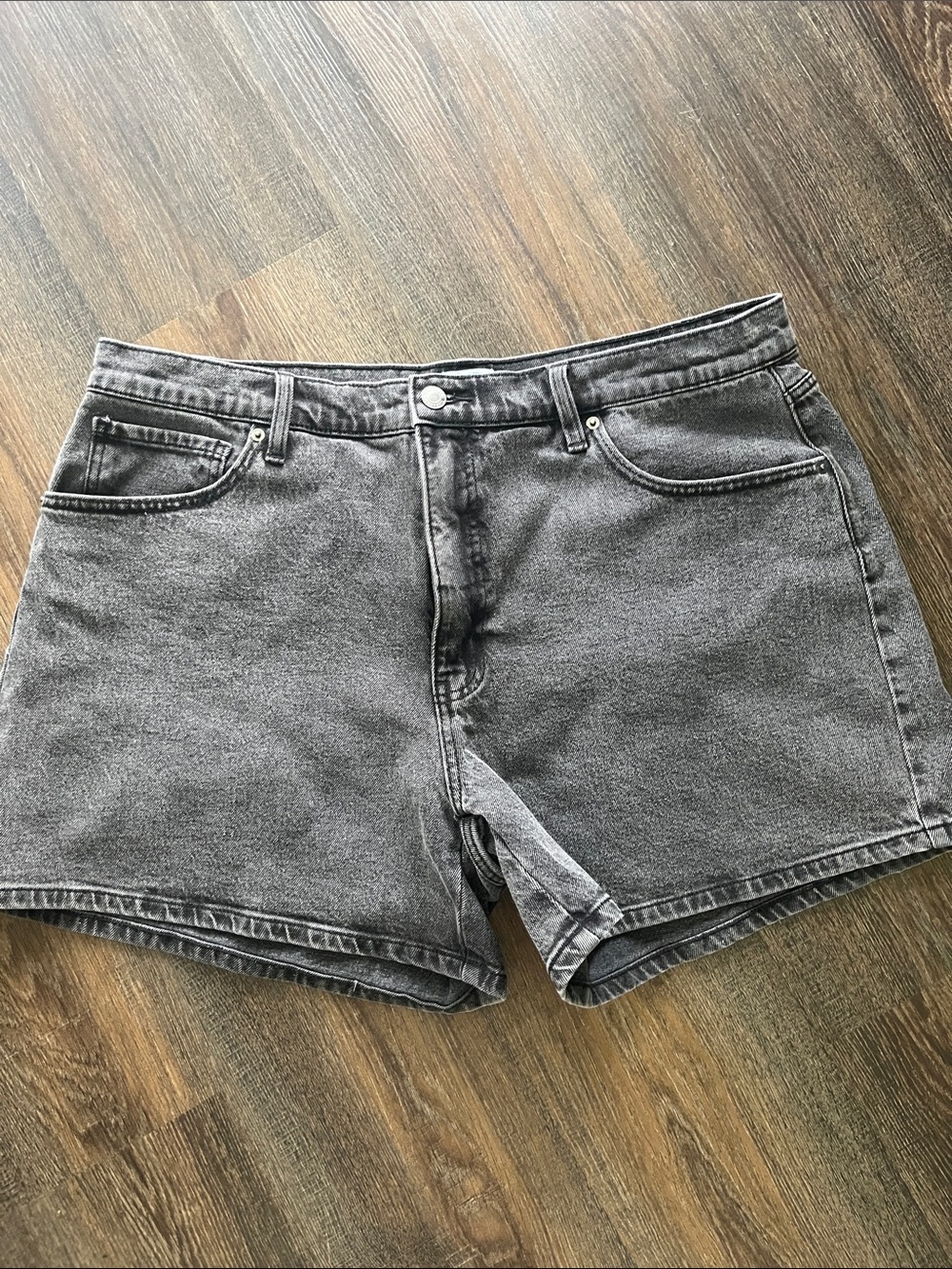 Time and Tru Washed Charcoal High-Rise Denim Shorts